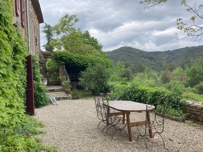 © Ilona Genty-Mezei