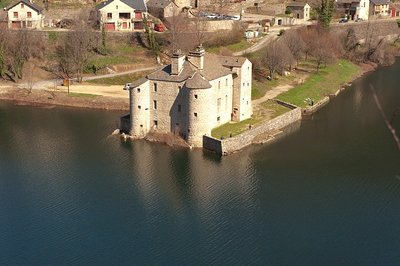 Château de Castanet, commune de Pourcharesses