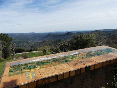 Vue de Ste Croix de Caderle